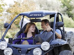 Camping Pas Cher vous présente avec son site Officiel campingpascher.fr, le Village vacances Pierre & Vacances Village Belle Dune classé 3 étoiles, situé sur la commune de Fort Mahon Plage dans le département Somme (Picardie) en France. Le village vacances Pierre & Vacances Village Belle Dune, vous présente un hébergement de type studio de 28 m² pour 1 personne et télévision. Le village vacances Pierre & Vacances Village Belle Dune vous propose du sam. 31 octobre au sam. 07 novembre 2026 pour 7 nuits à 377€. Cette location propose 241 dates différentes pour réserver votre séjour. Découvrez également les 9 autres gammes d'hébergements du village vacances. Les Avis clients pour le Village vacances Pierre & Vacances Village Belle Dune sont de 6 sur 10. Bassin enfant, Piscine couverte, Piscine extérieure, Club ados, Club enfants, Aire de jeux enfants, Court de tennis, Pédalo, Salle de fitness, Terrain de basketball, Terrain de football, Terrain multisports, Tir à l’arc, Bar, Restaurant, Épicerie,... En savoir plus : cliquez-ICI.