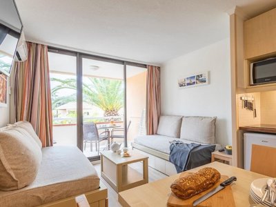 Cliquez pour découvrir toutes les photos de l'HÉBERGEMENT ! appartement - Pierre & Vacances L'Anse De Pramousquier photo 2