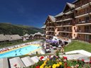 Camping Pas Cher vous présente avec son site Officiel campingpascher.fr, la Résidence Pierre & Vacances Le Thabor classé 3 étoiles, située sur la commune de Valmeinier dans le département Savoie (Rhône Alpes) en France. La résidence Pierre & Vacances Le Thabor, vous présente un hébergement de type studio de 29 m² pour 1 personne et télévision. La résidence Pierre & Vacances Le Thabor vous propose du dimanche 23 août au dimanche 30 août 2026 pour 7 nuits à 396€. Cette location propose 85 dates différentes pour réserver votre séjour. Découvrez également les 6 autres gammes d'hébergements de la résidence. Piscine chauffée, Piscine extérieure, Ping-pong, Bar, Supermarché,... En savoir plus : cliquez-ICI.