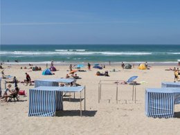 Camping Pas Cher vous présente avec son site Officiel campingpascher.fr, la Résidence Pierre & Vacances Les Dunes Du Médoc classé 3 étoiles, située sur la commune de Soulac Sur Mer dans le département Gironde (Aquitaine) en France. La résidence Pierre & Vacances Les Dunes Du Médoc, vous présente un hébergement de type appartement de 38 m² pour 1 personne et télévision. La résidence Pierre & Vacances Les Dunes Du Médoc vous propose du sam. 04 avril au sam. 11 avril 2026 pour 7 nuits à 503€. Cette location propose 113 dates différentes pour réserver votre séjour. Découvrez également les 6 autres gammes d'hébergements de la résidence. Piscine extérieure, Aire de jeux enfants, Ping-pong, Pétanque,... En savoir plus : cliquez-ICI.
