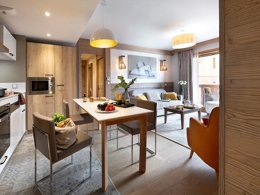 Camping Pas Cher vous présente avec son site Officiel campingpascher.fr, la Résidence Pierre & Vacances Premium L'Hévana classé 5 étoiles, située sur la commune de Les Allues dans le département Savoie (Rhône Alpes) en France. La résidence Pierre & Vacances Premium L'Hévana vous propose un hébergement de type appartement de 61 m² (télévision). L'établissement vous propose 7 autres types d'hébergements. Découvrez tous nos séjours à petits prix dans la commune et aux alentours de Les Allues du département : Savoie (Rhône Alpes). Piscine chauffée, Piscine couverte, Bar, Restaurant,... En savoir plus : cliquez-ICI.