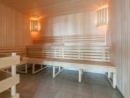 Camping Pas Cher vous présente avec son site Officiel campingpascher.fr, la Résidence Pierre & Vacances Premium Les Terrasses D'Hélios classé 5 étoiles, située sur la commune de Flaine dans le département Haute-savoie (Rhône Alpes) en France. La résidence Pierre & Vacances Premium Les Terrasses D'Hélios, vous présente un hébergement de type appartement de 50 m² et télévision. La résidence Pierre & Vacances Premium Les Terrasses D'Hélios vous propose du sam. 22 août au sam. 29 août 2026 pour 7 nuits à 847€. Cette location propose 42 dates différentes pour réserver votre séjour. Découvrez également les 6 autres gammes d'hébergements de la résidence. Piscine chauffée, Piscine couverte, Animation enfants, Golf, Piscine, Restaurant,... En savoir plus : cliquez-ICI.