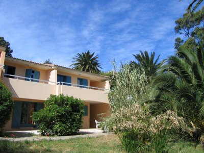 Cliquez pour découvrir toutes les photos de l'ÉTABLISSEMENT ! résidence Goélia Le Domaine De La Pinède photo 4