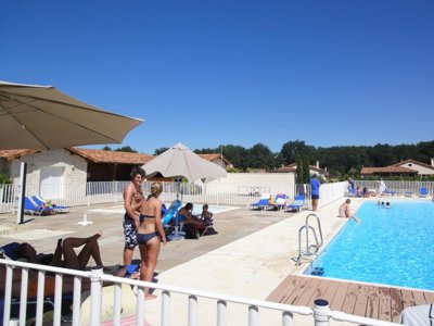 Cliquez pour découvrir toutes les photos de l'ÉTABLISSEMENT ! village vacances FranceComfort - Domaine Les Forges photo 3