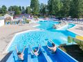 Camping Pas Cher vous présente avec son site Officiel campingpascher.fr, le Établissement To Et Particuliers Sur De Dugny, situé sur la commune de Onzain dans le département Loir-et-cher (Centre) en France. L'établissement To Et Particuliers Sur De Dugny vous propose un hébergement de type mobilhome de 33 m². L'établissement vous propose 2 autres types d'hébergements. Découvrez tous nos séjours à petits prix dans la commune et aux alentours de Onzain du département : Loir-et-cher (Centre).... En savoir plus : cliquez-ICI.