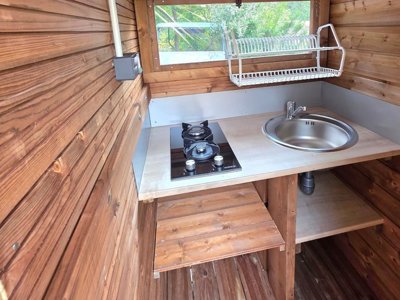 Cliquez pour découvrir toutes les photos de l'HÉBERGEMENT ! tente en toile et bois - Dei Fiori photo 9