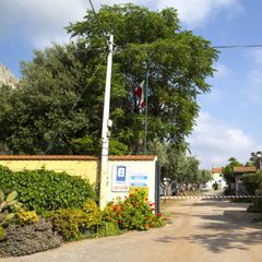 Camping Pas Cher vous présente avec son site Officiel campingpascher.fr, le Établissement Degli Ulivi, situé sur la commune de Sferracavallo dans le département Palerme (Sicile) en Italie. L'établissement Degli Ulivi vous propose un hébergement de type bungalow. L'établissement vous propose 2 autres types d'hébergements. Découvrez tous nos séjours à petits prix dans la commune et aux alentours de Sferracavallo du département : Palerme (Sicile).... En savoir plus : cliquez-ICI.