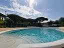 Camping Pas Cher vous présente avec son site Officiel campingpascher.fr, le Camping La Provençale classé 4 étoiles, situé sur la commune de Mandelieu La Napoule dans le département Alpes-maritimes (Provence Alpes Côte D'azur) en France. Le camping La Provençale, vous présente un hébergement de type mobil-home avec climatisation et télévision. Le camping La Provençale vous proposeun séjour PAS CHER avec une REMISEdu vendredi 26 juin au vendredi 03 juillet 2026, en promotion à -37% pour 7 nuits à 359 € au lieu de 579,03 € soit une Économie de 220,03 €. Cette location propose 82 dates différentes pour réserver votre séjour. Découvrez également les 2 autres gammes d'hébergements du camping. Les Avis clients pour le Camping La Provençale sont de 7 sur 10. Mer, Piscine chauffée, Piscine extérieure, Animations familiales, Club enfants, Court de tennis, Golf, Ping-pong, Pétanque, Terrain de volley-ball, Terrain multisports, Tir à l’arc, Bar, Dépôt de pain, Plats à emporter, Restaurant,... En savoir plus : cliquez-ICI.