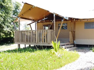 Cliquez pour découvrir toutes les photos de l'ÉTABLISSEMENT ! camping La Buissonnière Lodges photo 23