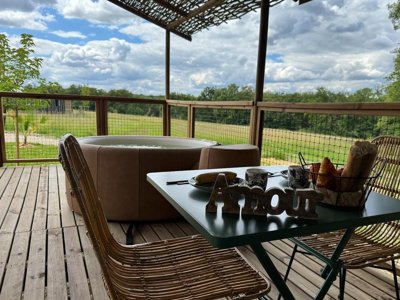 Cliquez pour découvrir toutes les photos de l'HÉBERGEMENT ! lodge - La Buissonnière Lodges photo 8