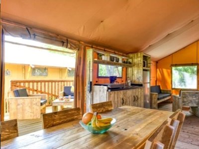 Cliquez pour découvrir toutes les photos de l'HÉBERGEMENT ! hébergement insolite - La Buissonnière Lodges photo 2