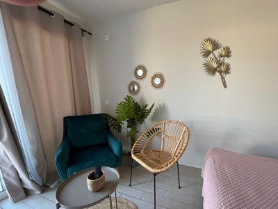 Cliquez pour découvrir toutes les photos de l'HÉBERGEMENT ! chambre - La Buissonnière Lodges photo 2