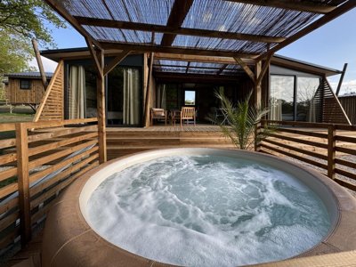 Cliquez pour découvrir toutes les photos de l'HÉBERGEMENT ! lodge - La Buissonnière Lodges photo 7