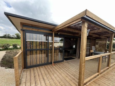 Cliquez pour découvrir toutes les photos de l'HÉBERGEMENT ! lodge - La Buissonnière Lodges photo 3