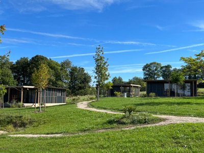 Cliquez pour découvrir toutes les photos de l'ÉTABLISSEMENT ! camping La Buissonnière Lodges photo 8