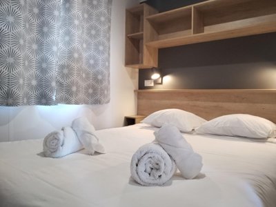 Cliquez pour découvrir toutes les photos de l'HÉBERGEMENT ! mobil-home - Les Lodges Du Lagon photo 7