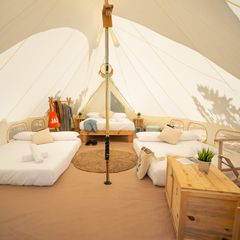 Camping Pas Cher vous présente avec son site Officiel campingpascher.fr, le Établissement Kampaoh Ile De Re, situé sur la commune de Sainte Marie De Re dans le département Charente-maritime (Poitou-charentes) en France. L'établissement Kampaoh Ile De Re vous propose un hébergement de type hébergement de 15 m². L'établissement vous propose 3 autres types d'hébergements. Découvrez tous nos séjours à petits prix dans la commune et aux alentours de Sainte Marie De Re du département : Charente-maritime (Poitou-charentes).... En savoir plus : cliquez-ICI.
