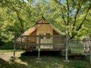 Cliquez pour découvrir toutes les photos de l'HÉBERGEMENT ! tente en toile et bois - camping Xtrem Village photo 3