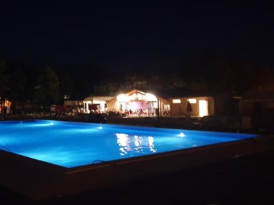 Cliquez pour découvrir toutes les photos de l'ÉTABLISSEMENT ! camping Village Des Bons-Hommes Au Pré Cathare photo 15