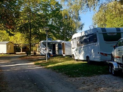 Cliquez pour découvrir toutes les photos de l'ÉTABLISSEMENT ! camping Village Des Bons-Hommes Au Pré Cathare photo 19