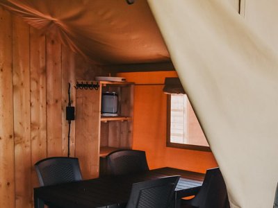 Cliquez pour découvrir toutes les photos de l'HÉBERGEMENT ! tente en toile et bois - Vodatent Luna Del Monte photo 5