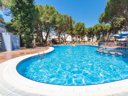 Camping Pas Cher vous présente avec son site Officiel campingpascher.fr, la Résidence Rentalmar Blue Beach Apartments, située sur la commune de Salou dans le département Tarragone (Catalogne) en Espagne. La résidence Rentalmar Blue Beach Apartments, vous présente un hébergement de type appartement. La résidence Rentalmar Blue Beach Apartments vous propose du dimanche 01 novembre au dimanche 08 novembre 2026, en promotion à -15% pour 7 nuits à 460,78 € au lieu de 542,1 € soit une Économie de 81,32 €. Cette location propose 143 dates différentes pour réserver votre séjour. Découvrez également les 1 autres gammes d'hébergements de la résidence.... En savoir plus : cliquez-ICI.