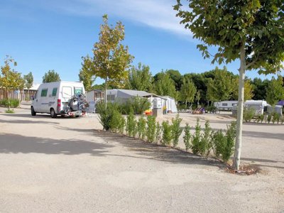 Cliquez pour découvrir toutes les photos de l'ÉTABLISSEMENT ! camping Zaragoza photo 11