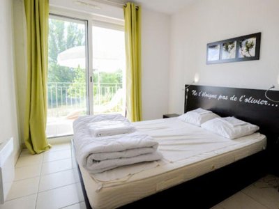 Cliquez pour découvrir toutes les photos de l'HÉBERGEMENT ! appartement - La Du Château De Jouarres photo 3