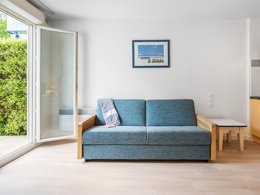 Camping Pas Cher vous présente avec son site Officiel campingpascher.fr, la Résidence Pierre & Vacances Residence La Voile D'Or classé 3 étoiles, située sur la commune de Ile Aux Moines dans le département Morbihan (Bretagne) en France. La résidence Pierre & Vacances Residence La Voile D'Or, vous présente un hébergement de type studio de 20 m² et télévision. La résidence Pierre & Vacances Residence La Voile D'Or vous propose du sam. 03 octobre au sam. 10 octobre 2026 pour 7 nuits à 314€. Cette location propose 216 dates différentes pour réserver votre séjour. Découvrez également les 4 autres gammes d'hébergements de la résidence. Piscine chauffée, Piscine extérieure, Centre équestre, Voile, Boulangerie,... En savoir plus : cliquez-ICI.