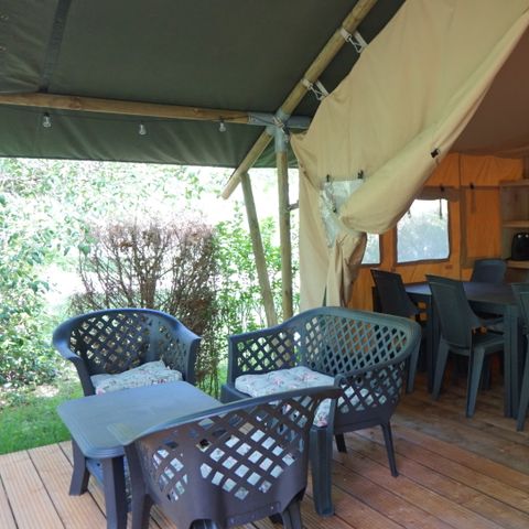 Cliquez pour découvrir toutes les photos de l'HÉBERGEMENT ! tente toile et bois - Vodatent Pittoresque photo 2