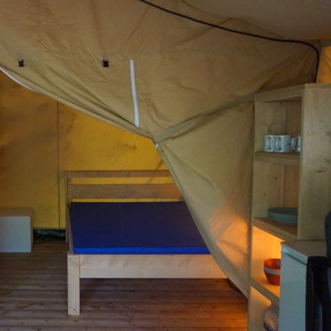 Cliquez pour découvrir toutes les photos de l'HÉBERGEMENT ! tente toile et bois - Vodatent Pittoresque photo 5