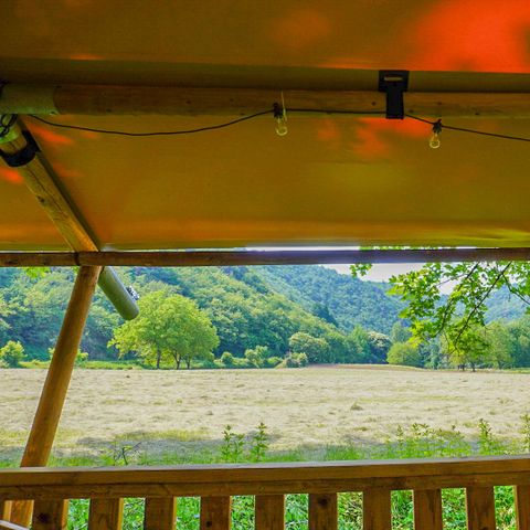 Cliquez pour découvrir toutes les photos de l'HÉBERGEMENT ! tente toile et bois - Vodatent Pittoresque photo 2