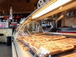 Camping Pas Cher vous présente avec son site Officiel campingpascher.fr, le Camping Il Poggetto classé 3 étoiles, situé sur la commune de Cellai dans le département Florence (Toscane) en Italie. Le camping Il Poggetto, vous présente un hébergement de type bungalow de 20 m² avec climatisation. Le camping Il Poggetto vous propose du mercredi 01 avril au mercredi 08 avril 2026 pour 7 nuits à 791€. Cette location propose 120 dates différentes pour réserver votre séjour. Découvrez également les 12 autres gammes d'hébergements du camping. Les Avis clients pour le Camping Il Poggetto sont excellents avec une note moyenne de 10 sur 10. Piscine extérieure, Animation enfants, Club enfants, Centre équestre, Cyclisme, Ping-pong, Randonnée, Terrain de football, Terrain de volley-ball, Terrain multisports, Bar, Plats à emporter, Restaurant, Snack/Bar, Épicerie,... En savoir plus : cliquez-ICI.