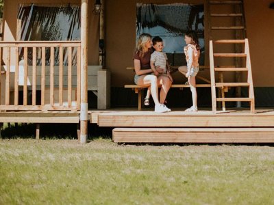 Cliquez pour découvrir toutes les photos de l'HÉBERGEMENT ! hébergement insolite - Vakantiehoeve Si-Es-An photo 10