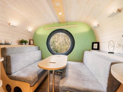 Cliquez pour découvrir toutes les photos de l'HÉBERGEMENT ! hébergement insolite - Vakantiehoeve Si-Es-An photo 8