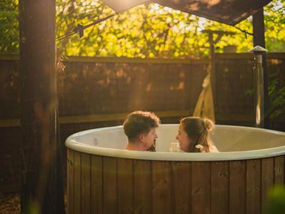 Cliquez pour découvrir toutes les photos de l'HÉBERGEMENT ! hébergement insolite - Vakantiehoeve Si-Es-An photo 13