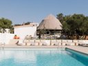 Camping Pas Cher vous présente avec son site Officiel campingpascher.fr, le Camping Wecamp Cadaques classé 3 étoiles, situé sur la commune de Cadaques dans le département Gérone (Catalogne) en Espagne. Le camping Wecamp Cadaques, vous présente un hébergement de type tente. Le camping Wecamp Cadaques vous propose du dimanche 13 décembre au dimanche 20 décembre 2026 pour 7 nuits à 704€. Cette location propose 98 dates différentes pour réserver votre séjour. Découvrez également les 5 autres gammes d'hébergements du camping. Piscine chauffée, Piscine extérieure, Animations familiales, Club enfants, Aire de jeux enfants, Ping-pong, Terrain de basketball, Terrain de football, Bar, Restaurant, Épicerie,... En savoir plus : cliquez-ICI.