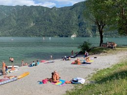 Camping Pas Cher vous présente avec son site Officiel campingpascher.fr, le Camping Lago Idro Glamping Boutique classé 5 étoiles, situé sur la commune de Anfo dans le département Brescia (Lombardie) en Italie. Le camping Lago Idro Glamping Boutique, vous présente un hébergement de type mobil-home de 25 m² pour 1 personne avec climatisation. Le camping Lago Idro Glamping Boutique vous propose du lundi 28 septembre au lundi 05 octobre 2026 pour 7 nuits à 483€. Cette location propose 98 dates différentes pour réserver votre séjour. Découvrez également les 13 autres gammes d'hébergements du camping. Les Avis clients pour le Camping Lago Idro Glamping Boutique sont excellents avec une note moyenne de 9 sur 10. Piscine extérieure, Animation enfants, Club enfants, Aire de jeux enfants, Canoë-kayak, Paddle, Planche à voile, Terrain de football, Restaurant, Supermarché,... En savoir plus : cliquez-ICI.