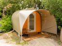 Camping Pas Cher vous présente avec son site Officiel campingpascher.fr, le Camping Vallicella Glamping Resort classé 3 étoiles, situé sur la commune de Scarlino dans le département Grosseto (Toscane) en Italie. Le camping Vallicella Glamping Resort, vous présente un hébergement de type tente. Le camping Vallicella Glamping Resort vous propose du mercredi 06 mai au mercredi 13 mai 2026 pour 7 nuits à 203€. Cette location propose 158 dates différentes pour réserver votre séjour. Découvrez également les 17 autres gammes d'hébergements du camping. Les Avis clients pour le Camping Vallicella Glamping Resort sont excellents avec une note moyenne de 10 sur 10. Piscine extérieure, Animation enfants, Animations familiales, Club enfants, Aire de jeux enfants, Terrain de volley-ball, Terrain multisports, Bar, Restaurant, Épicerie,... En savoir plus : cliquez-ICI.