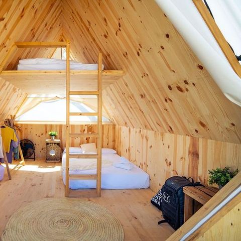 Cliquez pour découvrir toutes les photos de l'HÉBERGEMENT ! tente toile et bois - Kampaoh Las Arenas photo 4