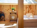 Cliquez pour découvrir toutes les photos de l'HÉBERGEMENT ! tente toile et bois - établissement Kampaoh Las Arenas photo 3
