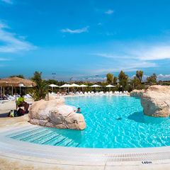 Camping Pas Cher vous présente avec son site Officiel campingpascher.fr, le Établissement Kampaoh Costa Dorada, situé sur la commune de Creixell dans le département Tarragone (Catalogne) en Espagne. L'établissement Kampaoh Costa Dorada vous propose un hébergement de type tente toile et bois. L'établissement vous propose 3 autres types d'hébergements. Découvrez tous nos séjours à petits prix dans la commune et aux alentours de Creixell du département : Tarragone (Catalogne).... En savoir plus : cliquez-ICI.