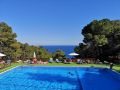 Camping Pas Cher vous présente avec son site Officiel campingpascher.fr, le Établissement Kampaoh Tossa De Mar, situé sur la commune de Tossa De Mar dans le département Gérone (Catalogne) en Espagne. L'établissement Kampaoh Tossa De Mar vous propose un hébergement de type tente toile et bois. L'établissement vous propose 5 autres types d'hébergements. Découvrez tous nos séjours à petits prix dans la commune et aux alentours de Tossa De Mar du département : Gérone (Catalogne).... En savoir plus : cliquez-ICI.