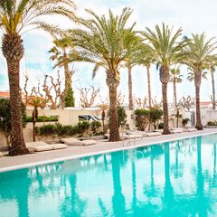 Camping Pas Cher vous présente avec son site Officiel campingpascher.fr, le Établissement Kampaoh Kikopark Playa, situé sur la commune de Oliva dans le département Valence (Région De Valence) en Espagne. L'établissement Kampaoh Kikopark Playa vous propose un hébergement de type tente toile et bois. L'établissement vous propose 2 autres types d'hébergements. Découvrez tous nos séjours à petits prix dans la commune et aux alentours de Oliva du département : Valence (Région De Valence).... En savoir plus : cliquez-ICI.