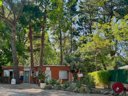 Camping Pas Cher vous présente avec son site Officiel campingpascher.fr, le Camping De L'Arnel classé 2 étoiles, situé sur la commune de Villeneuve Les Maguelonne dans le département Hérault (Languedoc Roussillon) en France. Le camping De L'Arnel, vous présente un hébergement de type mobil-home de 32 m² pour 4 personnes avec climatisation et télévision. Le camping De L'Arnel vous propose du dimanche 30 août au dimanche 06 septembre 2026 pour 7 nuits à 450€. Cette location propose 23 dates différentes pour réserver votre séjour. Découvrez également les 13 autres gammes d'hébergements du camping. Les Avis clients pour le Camping De L'Arnel sont excellents avec une note moyenne de 9 sur 10. MerÉtang, Bassin enfant, Piscine extérieure, Animations familiales, Cyclisme, Pétanque, Salle de jeux vidéo, Trampoline, Boulangerie, Bureau de tabac, Restaurant, Station-service, Supermarché,... En savoir plus : cliquez-ICI.