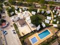 Camping Pas Cher vous présente avec son site Officiel campingpascher.fr, le Établissement Kampaoh Lago De Arcos, situé sur la commune de Arcos De La Frontera dans le département Cadix (Andalousie) en Espagne. L'établissement Kampaoh Lago De Arcos vous propose un hébergement de type tente toile et bois. L'établissement vous propose 7 autres types d'hébergements. Découvrez tous nos séjours à petits prix dans la commune et aux alentours de Arcos De La Frontera du département : Cadix (Andalousie).... En savoir plus : cliquez-ICI.