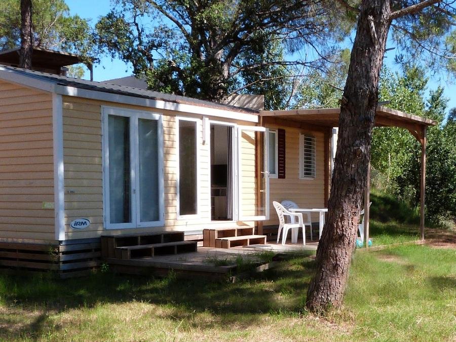 Camping Pas Cher vous présente avec son site Officiel campingpascher.fr, le Camping Tikayan Les Cigales classé 5 étoiles, situé sur la commune de Le Muy dans le département Var (Provence Alpes Côte D'azur) en France. Le camping Tikayan Les Cigales, vous présente un hébergement de type mobil-home de 32 m² avec climatisation et télévision. Le camping Tikayan Les Cigales vous proposeun séjour PAS CHER avec une REMISEdu sam. 13 juin au sam. 20 juin 2026, en promotion à -32% pour 7 nuits à 299 € au lieu de 441,0 € soit une Économie de 142 €. Cette location propose 3 dates différentes pour réserver votre séjour. Découvrez également les 28 autres gammes d'hébergements du camping. Les Avis clients pour le Camping Tikayan Les Cigales sont excellents avec une note moyenne de 8 sur 10. Mer, Parc aquatique, Piscine extérieure, Animations familiales, Club ados, Club enfants, Aire de jeux enfants, Canoë-kayak, Court de tennis, Ping-pong, Plongée, Pétanque, Randonnée, Salle de jeux vidéo, Ski nautique, Terrain de volley-ball, Terrain multisports, Voile, Bar, Dépôt de pain, Plats à emporter, Restaurant, Snack/Bar, Supermarché,... En savoir plus : cliquez-ICI.
