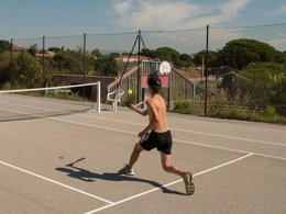 Camping Pas Cher vous présente avec son site Officiel campingpascher.fr, le Camping Tikayan Les Cigales classé 5 étoiles, situé sur la commune de Le Muy dans le département Var (Provence Alpes Côte D'azur) en France. Le camping Tikayan Les Cigales, vous présente un hébergement de type mobil-home de 37 m² pour 6 personnes avec climatisation et télévision. Le camping Tikayan Les Cigales vous proposeun séjour PAS CHER avec une REMISEdu sam. 27 juin au sam. 04 juillet 2026, en promotion à -60% pour 7 nuits à 606 € au lieu de 1515,0 € soit une Économie de 909 €. Cette location propose 87 dates différentes pour réserver votre séjour. Découvrez également les 25 autres gammes d'hébergements du camping. Les Avis clients pour le Camping Tikayan Les Cigales sont de 7 sur 10. Mer, Parc aquatique, Piscine extérieure, Animations familiales, Club ados, Club enfants, Aire de jeux enfants, Canoë-kayak, Court de tennis, Ping-pong, Plongée, Pétanque, Randonnée, Salle de jeux vidéo, Ski nautique, Terrain de volley-ball, Terrain multisports, Voile, Bar, Dépôt de pain, Plats à emporter, Restaurant, Snack/Bar, Supermarché,... En savoir plus : cliquez-ICI.