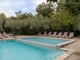 Camping Pas Cher vous présente avec son site Officiel campingpascher.fr, le Établissement Saint Cerice, situé sur la commune de Vogue dans le département Ardeche (Rhône Alpes) en France. L'établissement Saint Cerice vous propose un hébergement de type chambre. L'établissement vous propose 7 autres types d'hébergements. Découvrez tous nos séjours à petits prix dans la commune et aux alentours de Vogue du département : Ardeche (Rhône Alpes).... En savoir plus : cliquez-ICI.