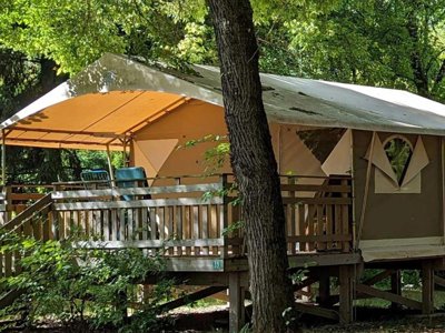 Cliquez pour découvrir toutes les photos de l'ÉTABLISSEMENT ! camping Dordogne Les Cinq Châteaux photo 12